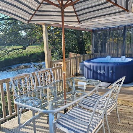 Hotel Riverside Cabin At Pen-Y-Bont Mill Oswestry Zewnętrze zdjęcie