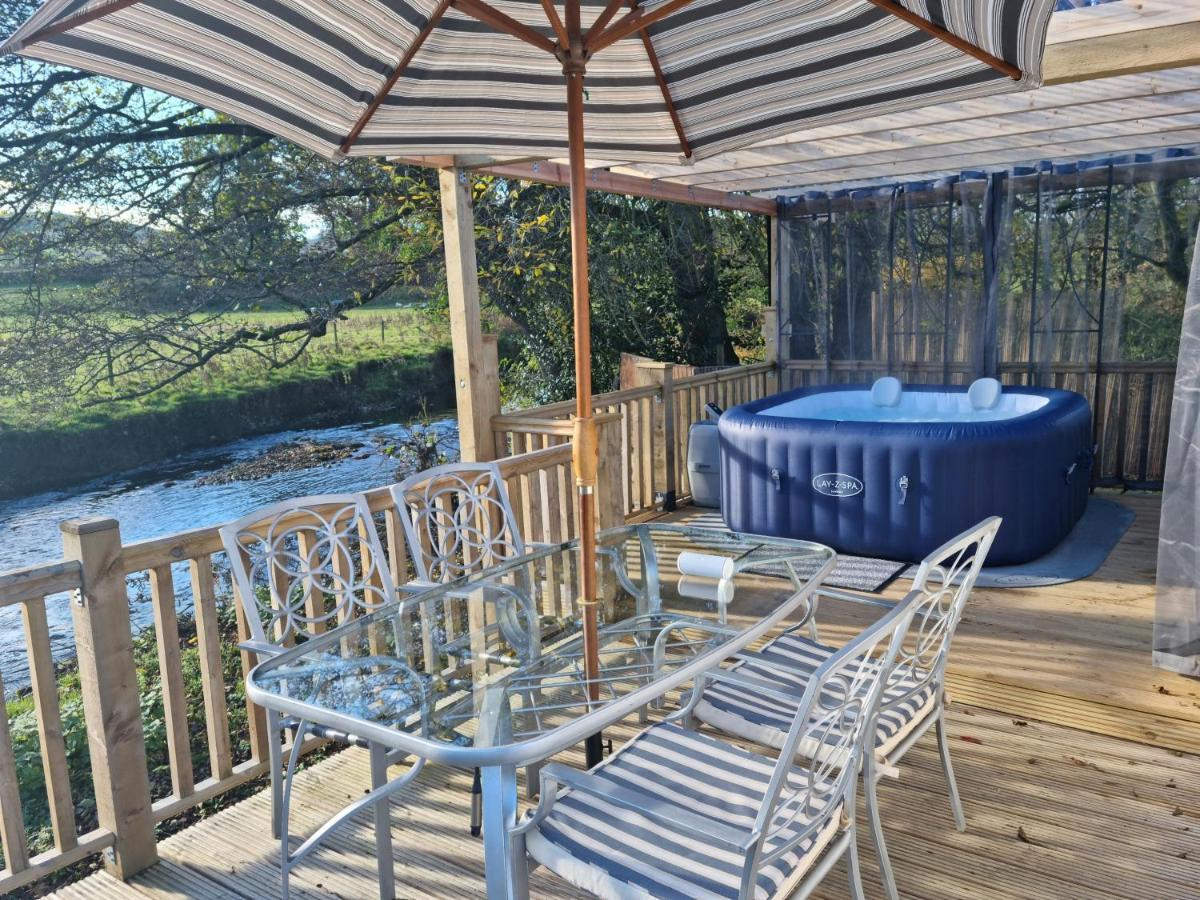 Hotel Riverside Cabin At Pen-Y-Bont Mill Oswestry Zewnętrze zdjęcie