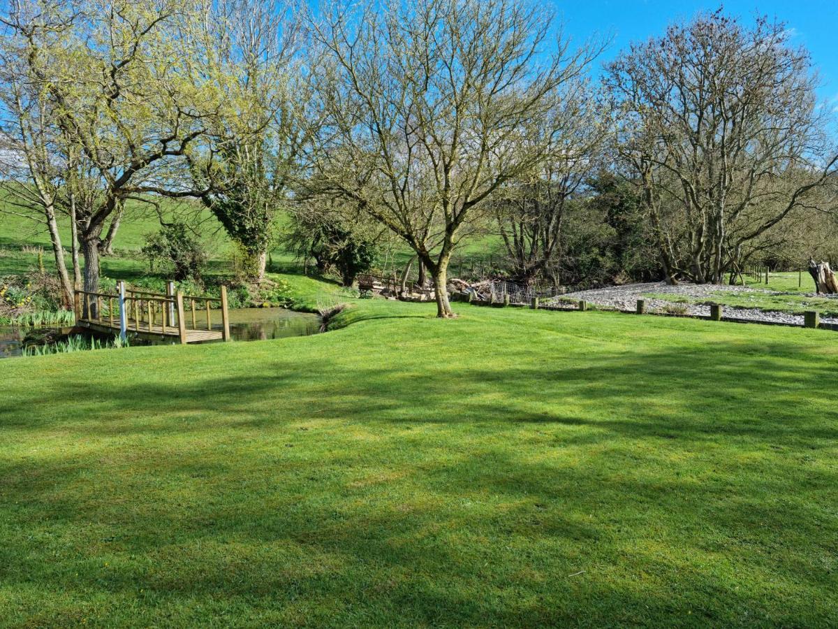 Hotel Riverside Cabin At Pen-Y-Bont Mill Oswestry Zewnętrze zdjęcie