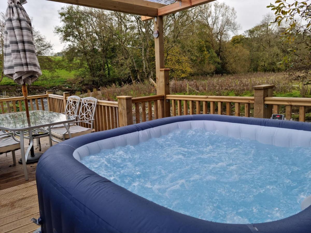 Hotel Riverside Cabin At Pen-Y-Bont Mill Oswestry Zewnętrze zdjęcie